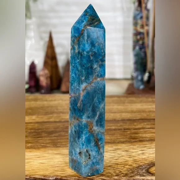 1230 Blue Apatite Crystal Tower - Picture 6 of 9